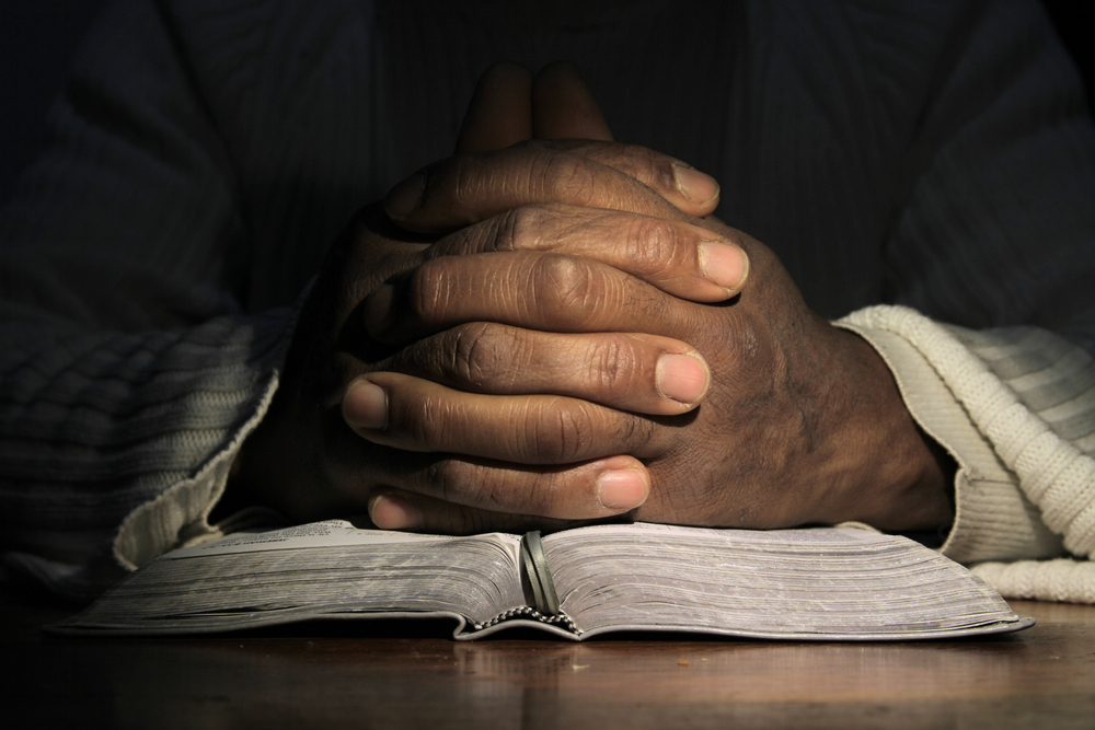 Praying with Bible