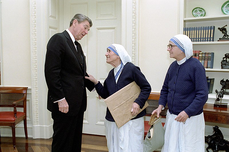 President Ronald Reagan meeting with Mother Teresa and Sister Priscilla