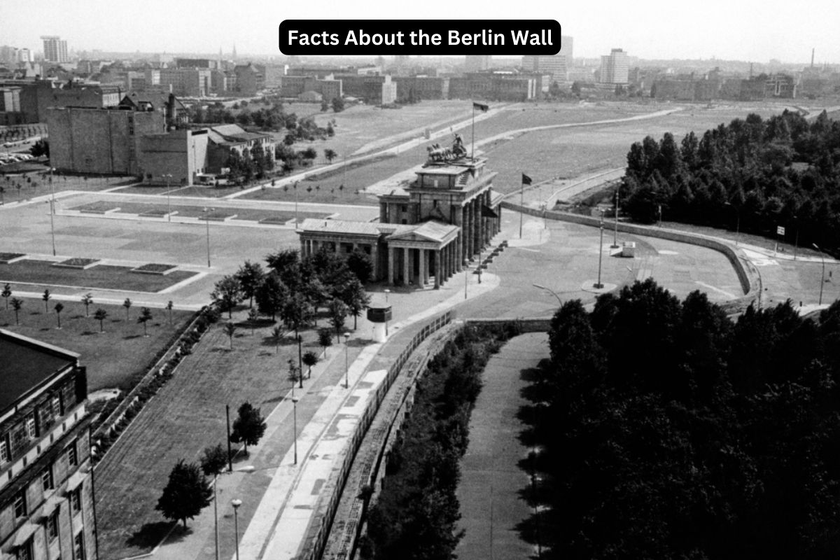 Facts About the Berlin Wall