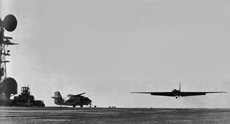 Lockheed U-2 landing on USS America